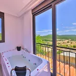 Villa Luxury Meri With Pool And Jakuzi In Kaş
