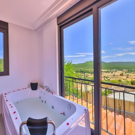 Villa Luxury Meri With Pool And Jakuzi In Kas