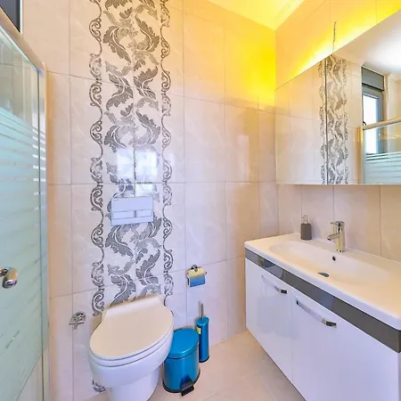 Villa Luxury Meri With Pool And Jakuzi In Kas